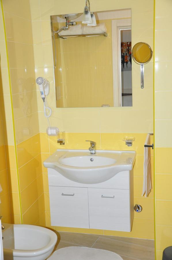 B&B Chiaia 216 Νάπολη Εξωτερικό φωτογραφία