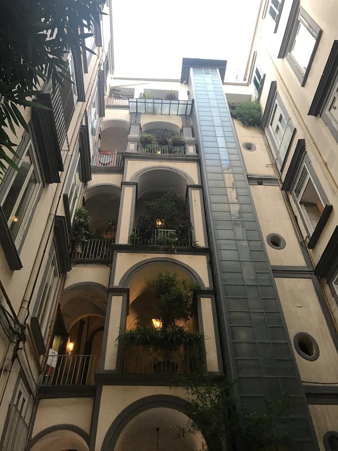 B&B Chiaia 216 Νάπολη Εξωτερικό φωτογραφία
